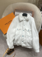 Same style as Wang Hedi   2024 Autumn/Winter New Collection  White Environmentally Friendly Fur Coat. Loose oversized unisex design - Image 4