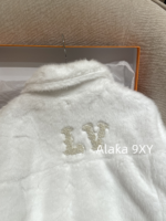 Same style as Wang Hedi   2024 Autumn/Winter New Collection  White Environmentally Friendly Fur Coat. Loose oversized unisex design - Image 9