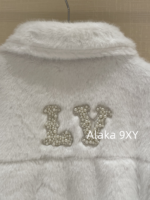 Same style as Wang Hedi   2024 Autumn/Winter New Collection  White Environmentally Friendly Fur Coat. Loose oversized unisex design - Image 26
