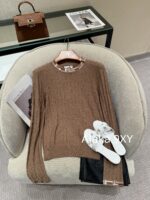 Hermes High Quality/H  24 Early Autumn New Milk Coffee Imported Embossed Jacquard Logo Super Comfortable  Cashmere base sweater for women - Image 11