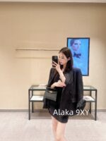 Valentino's 1.8meterlong "wealthy family heiress" dressing style ” 24 Early Autumn New Cuff Flower Three Dimensional Cut Black Suit Jacket for Women. - Image 10