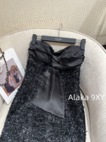 BALMAIN, the wealthy heiress of a wealthy family with a strong aura, is dressed in appropriate attire ”  24 Early Autumn New Collection B  Black and white color blocked suit jacket/heavy satin bow sequin dress - Image 4