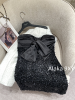 BALMAIN, the wealthy heiress of a wealthy family with a strong aura, is dressed in appropriate attire ”  24 Early Autumn New Collection B  Black and white color blocked suit jacket/heavy satin bow sequin dress - Image 13