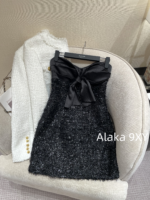 BALMAIN, the wealthy heiress of a wealthy family with a strong aura, is dressed in appropriate attire ”  24 Early Autumn New Collection B  Black and white color blocked suit jacket/heavy satin bow sequin dress - Image 17