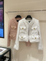 BALMAIN, the wealthy heiress of a wealthy family with a strong aura, is dressed in appropriate attire ”  24 Early Autumn New Collection B  Black and white color blocked suit jacket/heavy satin bow sequin dress - Image 32