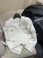 BALMAIN, the wealthy heiress of a wealthy family with a strong aura, is dressed in appropriate attire ”  24 Early Autumn New Collection B  Black and white color blocked suit jacket/heavy satin bow sequin dress - Image 36
