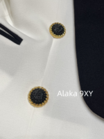 BALMAIN, the wealthy heiress of a wealthy family with a strong aura, is dressed in appropriate attire ”  24 Early Autumn New Collection B  Black and white color blocked suit jacket/heavy satin bow sequin dress - Image 64
