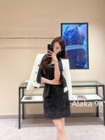 BALMAIN, the wealthy heiress of a wealthy family with a strong aura, is dressed in appropriate attire ”  24 Early Autumn New Collection B  Black and white color blocked suit jacket/heavy satin bow sequin dress - Image 65