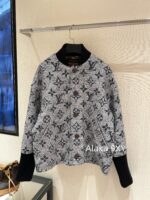 LOUIS VUITTON  2024 AutumnWinter New Collection  Heavy Industry Color Weaving Jacquard Classic Clover Logo Jacket, Baseball Jacket, Women's Jacket. Handsome and versatile for both men and women - Image 3