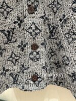 LOUIS VUITTON  2024 AutumnWinter New Collection  Heavy Industry Color Weaving Jacquard Classic Clover Logo Jacket, Baseball Jacket, Women's Jacket. Handsome and versatile for both men and women - Image 4