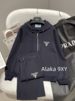 Prada Super Comfortable  Sports Commuting  Wear the classic embroidered letter logo hooded sweatshirt sports suit from the 2024 early autumn collection. - Image 24
