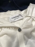 THOM BROWNE 24 Early Autumn New CollectionSuper Comfortable  Lightweight hooded design long sleeved blouse for women. Three color options with classic four bar dog pattern - Image 5
