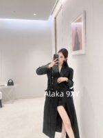 Valentino 24b Early Autumn New Collection  Showpiece Water Diamond Buckle Bow Tie Waist Long Wind Jacket for Women. A musthave for early autumn outfits that exude a slimming temperament - Image 4