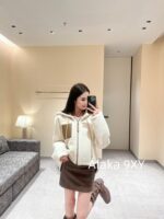Loewe Autumn/Winter New Collection   Leather patchwork pocket design, zipper style fur integrated cape, lamb fur jacket for women  warm and textured - Image 9