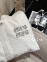 MIUMIU White Rich Beauty Dressing24ss Autumn/Winter New Collection  White environmentally friendly rhinestone letter logo hooded zipper style fur coat for women. - Image 10