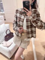 MIUMIU   24 Early Autumn New Collection  British style letter embroidery plaid lapel shirt jacket/khaki metal belt skirt, casual and versatile, full of girlish vibe - Image 26