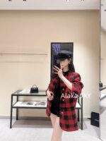 LOUIS VUITTON Wang Jiaer Same Style  2024SS autumn/winter new collection red checkered coarse woolen fabric woven suit jacket. Loose fit for both men and women - Image 10