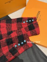 LOUIS VUITTON Wang Jiaer Same Style  2024SS autumn/winter new collection red checkered coarse woolen fabric woven suit jacket. Loose fit for both men and women - Image 28
