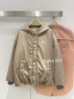 miumiu   2024 autumn and winter new collectionClassic letter logo hooded casual mid length down jacket loose fit for both men and women. 90 National Standard Goose Down - Image 27