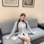 VALENTINO  2024 AutumnWinter New Collection  Blue and white color blocked wool jacquard logo classic Vletter round neck pullover sweaterknitted cardigan jacket for women. Super Whitening