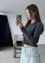 Prada highend cashmere version   24 Early Autumn New Series Heavy Industry Round Neck Basic Edition Autumn and Winter Button Design Knitted Cardigan Coat for Women. Available in multiple colors - Image 39
