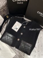 Chanel delivers original dust bag  2024a AutumnWinter New Collection  Women's Cashmere Vest with Genuine Leather Mouth to Gemstone Buckle. Bai Fumei temperament style - Image 7