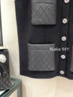 Chanel delivers original dust bag  2024a AutumnWinter New Collection  Women's Cashmere Vest with Genuine Leather Mouth to Gemstone Buckle. Bai Fumei temperament style - Image 19