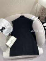 Chanel delivers original dust bag  2024a AutumnWinter New Collection  Women's Cashmere Vest with Genuine Leather Mouth to Gemstone Buckle. Bai Fumei temperament style - Image 21