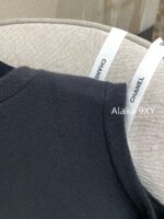 Chanel delivers original dust bag  2024a AutumnWinter New Collection  Women's Cashmere Vest with Genuine Leather Mouth to Gemstone Buckle. Bai Fumei temperament style - Image 22