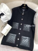 Chanel delivers original dust bag  2024a AutumnWinter New Collection  Women's Cashmere Vest with Genuine Leather Mouth to Gemstone Buckle. Bai Fumei temperament style - Image 24