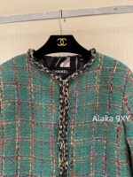 Chanel delivery dust bag  Noble and elegant peacock green woven jacket  High end custom handmade workshop series coarse woolen woven pocket jacket, 100 imported silk lining - Image 9