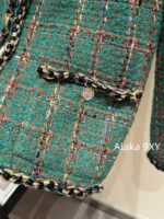 Chanel delivery dust bag  Noble and elegant peacock green woven jacket  High end custom handmade workshop series coarse woolen woven pocket jacket, 100 imported silk lining - Image 10