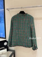 Chanel delivery dust bag  Noble and elegant peacock green woven jacket  High end custom handmade workshop series coarse woolen woven pocket jacket, 100 imported silk lining - Image 11