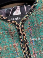 Chanel delivery dust bag  Noble and elegant peacock green woven jacket  High end custom handmade workshop series coarse woolen woven pocket jacket, 100 imported silk lining - Image 19