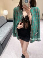 Chanel delivery dust bag  Noble and elegant peacock green woven jacket  High end custom handmade workshop series coarse woolen woven pocket jacket, 100 imported silk lining - Image 29