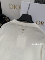 DIOR   D  2024 Early Autumn New Collection _ Heavy Industry Gold Thread Five pointed Star Jacquard Logo Hooded Cashmere SweaterWhite Rich Beauty Elegant Style - Image 11
