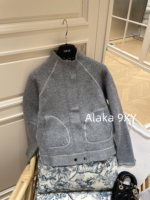 Dior Autumn/Winter Collection  Heavy duty Cashmere Double sided Woolen Jacquard Logo Jacket for Women. Available in two colors