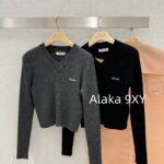 miumiu  2024SS early autumn new collection  American college style Vneck knitted logo wool pullover sweater for women.