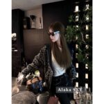 Hermes Early Spring New Collection  Double sided Wool/Cashmere Zipper Jacquard Logo Coat for Women. - Image 6