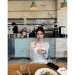 Miumiu High Version) Beautiful Texture Pure Desire Base Shirt White Thin Long SleeveZP Consistent Tencel Cotton Fabric Comfortable and Skin friendly - Image 10