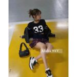 Chrome hearts musthave for trendy girls, early autumn new collectionKluo  The 2024 round neck color blocked printed 33 letter logo jersey is here. Two color selection of imported pure cotton - Image 7