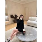 VALENTINO  Elegant and Generous Girl Group Sweater V   2024SS early spring new collection 100 wool series cuffs handmade threedimensional camellia flowers - Image 5