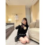 VALENTINO  Elegant and Generous Girl Group Sweater V   2024SS early spring new collection 100 wool series cuffs handmade threedimensional camellia flowers - Image 14