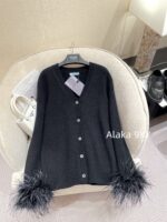 PRADA's "Noble Gold Feeling" 24 Autumn/Winter New Collection  Heavy industry doublelayer ostrich fur cuffs 100 cashmere knitted cardigan women's lazy and versatile temperament top - Image 6