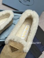 Miumiu  2024SS Early Autumn New CollectionClassic Jacquard Letter Logo Blue Series Half High Neck/Vneck Wool Knitted Cardigan Coat for Women. - Image 3