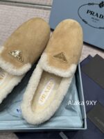 Miumiu  2024SS Early Autumn New CollectionClassic Jacquard Letter Logo Blue Series Half High Neck/Vneck Wool Knitted Cardigan Coat for Women. - Image 7