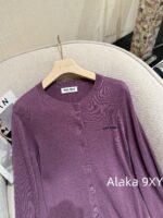 Miumiu Super BeautyWhitening Artifact  24ss Early Autumn New Collection Grape Purple  Color scheme: 100 imported wool knitted cardigan with long sleeves - Image 5