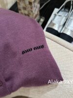Miumiu Super BeautyWhitening Artifact  24ss Early Autumn New Collection Grape Purple  Color scheme: 100 imported wool knitted cardigan with long sleeves - Image 11
