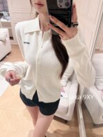 Miumiu ultra soft and stickyHigh version 100 cashmere fabric  2024 early autumn new series baby blue color super white  lapel cashmere knitted cardigan jacket for women. - Image 10