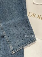 DIOR  D  2024 early autumn new collection leopard print polka dot color blending high waist slimming straight leg wide leg jeans for women   You can also wear a pear shaped figure to show off your weight and figure - Image 5